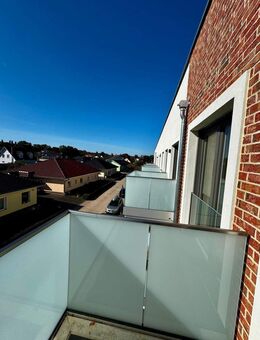 Neubauprojekt - 2 Zimmer Eigentumswohnung mit Galerie + Terrasse - in prominenter Wasserlage - Provisionsfrei - Neuruppin