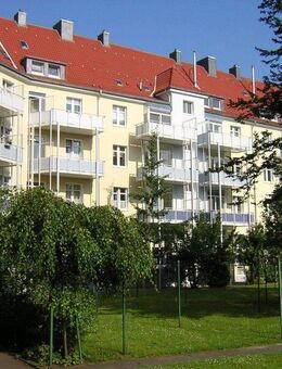 Herne-Baukau, Steinmetzstraße, 3,5-Raum-Wohnung mit Balkon und großer Wohnküche, zentrale Nähe zur Stadt, Bahnhof, Autobahn - Herne