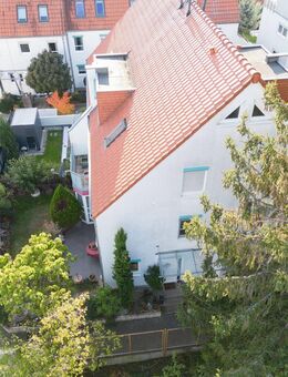 Familienfreundliche Doppelhaushälfte mit Garten und Tiefgarage - Ludwigshafen (Rhein)