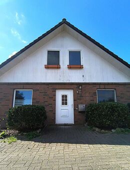 Schöne Wohnung mit Terrasse und Stellplatz über 2 Etagen - Hemmoor