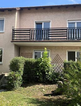 Maintal-Dörnigheim, freistehendes 3-Familien-Haus, 663 m² Grdst., 207 m² Wfl., 2 Garagen, 640.000,- - Maintal
