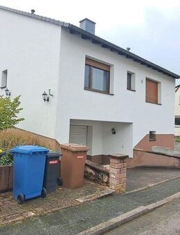 Großzügige Erdgeschoss- und Untergeschosswohnung mit Garten, Pool & Garage in Oberrodenbach - Rodenbach (Hessen)