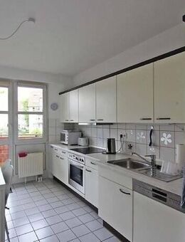 Charmante 2 Zimmer Wohnung, möbliert! Wohnen auf Zeit! - Berlin