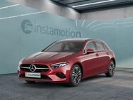 Mercedes A 200, , Jahr 2023 - München