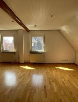 DG Mais.-Wohnung in Topp Lage - Renningen