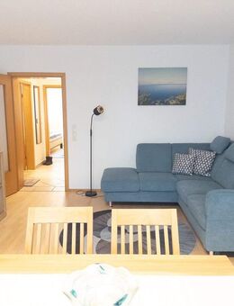 Gemütliche 2-ZKB mit Balkon und TG-Stellplatz nahe dem Zentrum von Gersthofen! - Gersthofen