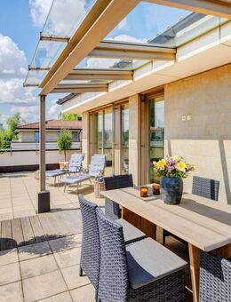 Oberföhring: Exklusive Penthouse-Wohnung mit eigenem Liftzugang - frei - München