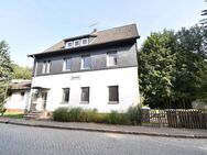 Großzügige Vier-Zimmer-Wohnung im Vierfamilienhaus! - Zernien