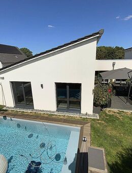 Exklusives Einfamilienhaus mit luxuriöser Vollausstattung und Poolanlage - Holle
