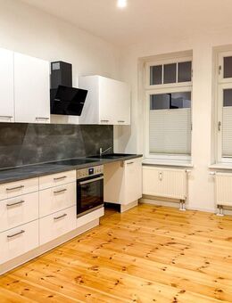 Stilvolle 2-Zimmer-Wohnung mit Terrasse in zentraler Lage von Brandenburg an der Havel - Brandenburg (Havel)