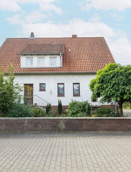Sanierungsbedürftiges Einfamilienhaus in Stemwede mit großem Grundstück und viel Potenzial - Stemwede