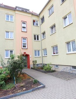 2-Raum Wohnung in Altenburg West sucht Nachmieter! - Altenburg