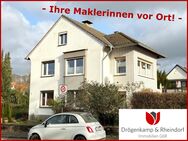 Solides Anlageobjekt: 2-Parteienhaus - Zentrumsnah - Teilsaniert - 2 Garagen - Stellplätze - Leichlingen (Rheinland, Blütenstadt)