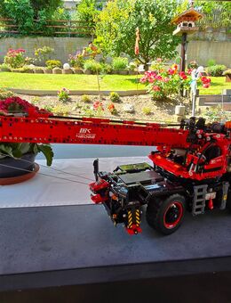 LEGO® Technic 42082 Geländegängiger Kranwagen - Essen