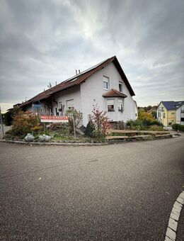 Familienfreundliches Einfamilienhaus mit PV-Anlage, Doppelgarage & Einbauküche - Weingarten (Baden)