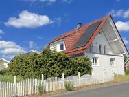 Exquisites Wohnhaus in Wolfhagen mit Wohnflächen auf drei Etagen und zwei Eingängen - Wolfhagen