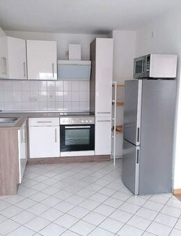 !! Einbauküche in 3-Zimmer-Dachgeschosswohnung in ruhiger Nebenstraße !! - Chemnitz