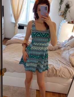 H&M Sommerkleid Grün M Damen - Bestensee