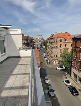 Herausragende 3-Zimmerwohnung mit Dachterrasse in der Altstadt - Nürnberg