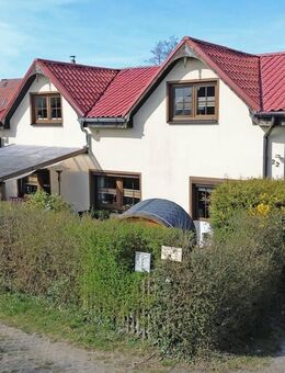 Wohnen und Vermieten mit 4 Einheiten in idyllischer Lage am Wasser - Zempin