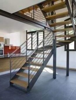 Maisonette in freistehendem MFH in Gohliser Bestlage / DG / provisionsfrei - Leipzig