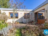 Juwel: Schöner Bungalow mit Vollkeller und Garage - Plön