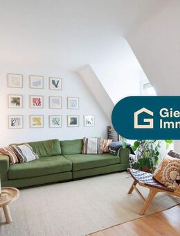 geschmackvolle 2-Zimmer DG-Wohnung mit Balkon in S-Ost - Stuttgart