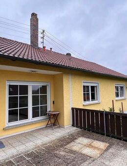 ZUHAUSE ANKOMMEN: BUNGALOW MIT HERRLICHEM GRUNDSTÜCK IN ORTSRANDLAGE - Hallerndorf