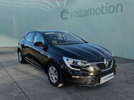 Renault Megane, 1.3 IV TCe 115 GPF Life, Jahr 2019 - München