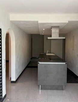 4,5 Zimmerwohnung mit Terrasse - Leonberg (Baden-Württemberg)