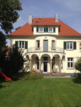 Exklusive 3ZKB DG.-Wohnung in denkmalgeschützter Villa im Paulusviertel - Darmstadt