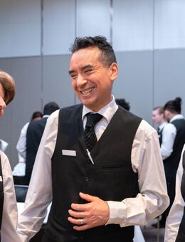 Erfahrene Servicekraft (m/w/d) – Teilzeit für die gehobene Gastronomie München - Ismaning
