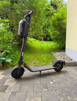 Ninebot Segway E22D inkl. Zubehör - Traunreut