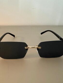 DEKO-SONNENBRILLE URBAN BLACK – SCHWARZE GLÄSER, COOLER LOOK - Langenberg