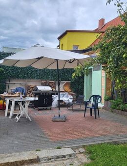 Haus mit Gartenidylle und Doppelgarage - Oberkrämer