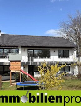 1344 -Dreifamilienhaus bei Bad Steben für nur 1.650 Euro/ Monat OHNE Bank ? - Lichtenberg (Bayern)