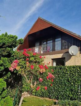 Käuferprovisionsfrei: EFH mit ELW in schöner Lage von Börnsen! - Börnsen