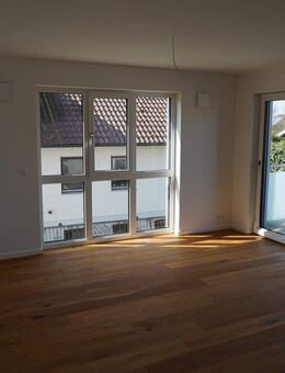 Erstbezug - Sonnige 2-Zimmer-Wohnung mit großem Balkon - Atting