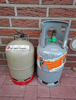 2 leere Gasflaschen - Großenkneten