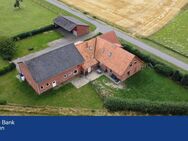 Besondere Gelegenheit: Ehemaliger Resthof in idyllischer Alleinlage - Borstel (Niedersachsen)