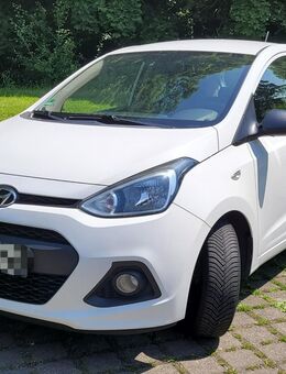 Hyundai i10 1,0 B "blue" Basis - Düren