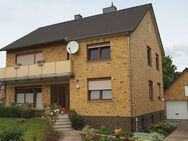 * Vermietete Immobilie in Lehrte/Hämelerwald * - Zweifamilienhaus mit Vollkeller u. Doppelgarage - Lehrte