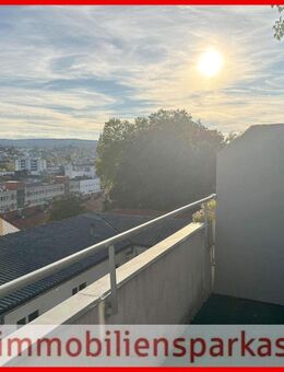 Zentral und vermietet: Wohnung im denkmalgeschützen Mehrfamilienhaus! - Pforzheim