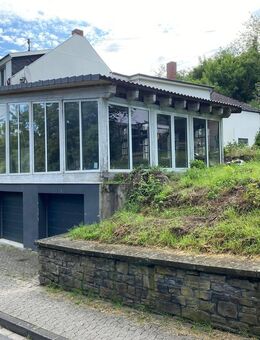 Dornröschen sucht Traumprinz mit handwerklichen Fähigkeiten - Burgbrohl