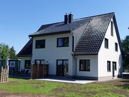 +++Vermietung+++ neu errichtete Doppelhaushälfte als Ferienhaus mit Bodden und Ostseeblick inmitten unberührter Natur - Groß Mohrdorf