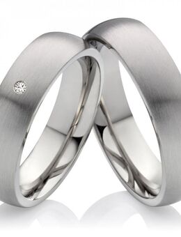 Titanringe matt 6mm breit MOR14 mit Stein - Aholming