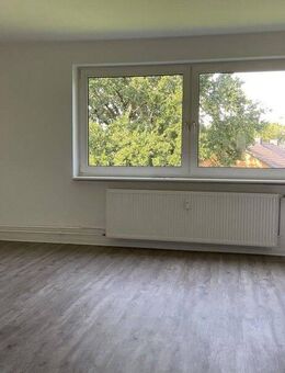 Moderne 3-Zimmer-Wohnung mit Balkon zum kurzfristigen Bezug - Hannover