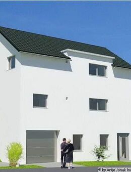 Sonnige 2,5 Zimmer-Wohnung mit Balkon o.Terrasse in einen modernen 2 FH in Oberlenningen - Lenningen