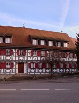 Denkmalgeschützte Maisonette-Wohnung: Historischer Flair, moderner Komfort! - Berglen