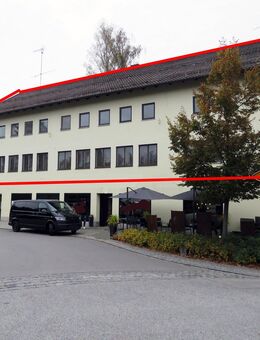 Wohnungen - Renditeobjekt über Ladeneinheit in einem Wohn- und Geschäftshaus in 1a Lage, direkt am Marktplatz von Teisnach - Teisnach